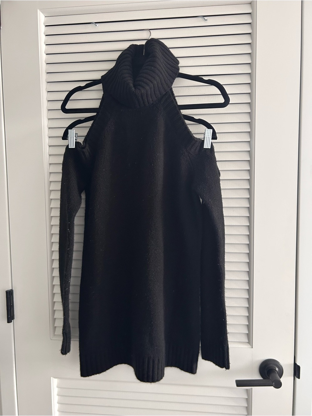 Women’s Black Cold-Shoulder Turtleneck Sweater